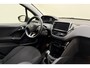 Peugeot 208 1.2 PureTech Allure | Apple carplay/Android auto | Navigatie | Trekhaak | Lichtmetalen velgen 16'' | Climate control | Parkeersensoren |