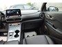 Hyundai Kona Electric EV Premium 64 kWh | Volledig onderhouden | SOH 100% | Warmtepomp |