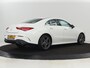 Mercedes-Benz CLA 180 AMG | Carplay | Stoelverwarming | Camera | Navigatie | Leder/Alcantara | Sfeerverlichting | Park Assist | Full LED | Widescreen | Climate control | Sportstoelen | Cruise control