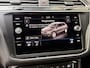 Volkswagen Tiguan 1.4 TSI R-line Handgeschakeld | Half/leer | R-line stuurwiel | LED verlichting | Stoelverwarming | Zwarte hemelbekleding | Apple CarPlay | Adaptieve cruise control | Parkeersensoren voor en achter