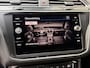 Volkswagen Tiguan 1.4 TSI R-line Handgeschakeld | Half/leer | R-line stuurwiel | LED verlichting | Stoelverwarming | Zwarte hemelbekleding | Apple CarPlay | Adaptieve cruise control | Parkeersensoren voor en achter