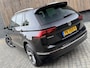 Volkswagen Tiguan 1.4 TSI R-line Handgeschakeld | Half/leer | R-line stuurwiel | LED verlichting | Stoelverwarming | Zwarte hemelbekleding | Apple CarPlay | Adaptieve cruise control | Parkeersensoren voor en achter