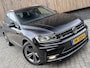Volkswagen Tiguan 1.4 TSI R-line Handgeschakeld | Half/leer | R-line stuurwiel | LED verlichting | Stoelverwarming | Zwarte hemelbekleding | Apple CarPlay | Adaptieve cruise control | Parkeersensoren voor en achter