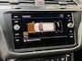 Volkswagen Tiguan 1.4 TSI R-line Handgeschakeld | Half/leer | R-line stuurwiel | LED verlichting | Stoelverwarming | Zwarte hemelbekleding | Apple CarPlay | Adaptieve cruise control | Parkeersensoren voor en achter