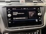 Volkswagen Tiguan 1.4 TSI R-line Handgeschakeld | Half/leer | R-line stuurwiel | LED verlichting | Stoelverwarming | Zwarte hemelbekleding | Apple CarPlay | Adaptieve cruise control | Parkeersensoren voor en achter