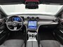 Mercedes-Benz C-klasse Estate 300 e AMG Plug-In Hybride AMG Line | Trekhaak | Panorama Schuif-Kanteldak | Digital Licht | Rijassistentiepakket Plus incl. PRE-SAFE Inclusief 24 maanden MB Certified garantie voor Europa.