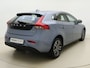 Volvo V40 T2 122pk Nordic+ Luxury / Standkachel / Stoelverwarming / Power seats / Voorruit verwarming / Camera achter /