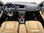 Volvo V40 T2 122pk Nordic+ Luxury / Standkachel / Stoelverwarming / Power seats / Voorruit verwarming / Camera achter /