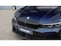 BMW 3-Serie Touring 330i M-Sport Pro | Harman/Kardon | Panoramadak | Head-up | Trekhaak | M Sportstoelen | Carbon