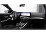 BMW 3-Serie Touring 330i M-Sport Pro | Harman/Kardon | Panoramadak | Head-up | Trekhaak | M Sportstoelen | Carbon