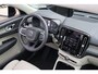 Volvo XC40 Plug-in Hybrid T5 Inscription | Panoramadak | Lederen bekleding | Adaptive cruise control | Stoel- en stuurwielverwarming | Standkachel | Elektrische stoelverstelling | Dode hoek detectie BLIS | Achteruitrijcamera | Parkeersensoren voor + achter |