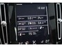 Volvo XC40 Plug-in Hybrid T5 Inscription | Panoramadak | Lederen bekleding | Adaptive cruise control | Stoel- en stuurwielverwarming | Standkachel | Elektrische stoelverstelling | Dode hoek detectie BLIS | Achteruitrijcamera | Parkeersensoren voor + achter |