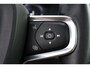 Volvo XC40 Plug-in Hybrid T5 Inscription | Panoramadak | Lederen bekleding | Adaptive cruise control | Stoel- en stuurwielverwarming | Standkachel | Elektrische stoelverstelling | Dode hoek detectie BLIS | Achteruitrijcamera | Parkeersensoren voor + achter |