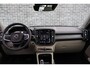 Volvo XC40 Plug-in Hybrid T5 Inscription | Panoramadak | Lederen bekleding | Adaptive cruise control | Stoel- en stuurwielverwarming | Standkachel | Elektrische stoelverstelling | Dode hoek detectie BLIS | Achteruitrijcamera | Parkeersensoren voor + achter |
