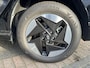 Hyundai Kona Elektro 150 kW Trend 65,4kWh 3-Fase Lader | Dealeronderhouden | Fabrieksgarantie Hyundai tot 2029 | Elektrische Achterklep | Stoel & Stuurverwarming | Afnembare Trekhaak | Rijklaar Geleverd
