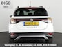 Volkswagen T-Cross 1.0 TSI Style Two-Tone Automaat | 1e eigenaar | Navigatie | Stoelverwarming | Camera |