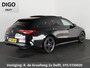 Mercedes-Benz CLA Shooting Brake 200 Business Solution AMG Automaat | Wide-Screen | Schuif-/Kanteldak | Navigatie | Camera |