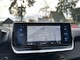 Peugeot 2008 1.2 Turbo 100 PK Allure Pack | 1e Eigenaarsauto met slechts 25.370 km! | Navigatie | Camera | Hoge Zitpositie | LED verlichting | Cruise Control | Climate Control | 17" Lichtmetalen Wielen | Groot Multimedia scherm met Apple Carplay |