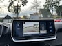Peugeot 2008 1.2 Turbo 100 PK Allure Pack | 1e Eigenaarsauto met slechts 25.370 km! | Navigatie | Camera | Hoge Zitpositie | LED verlichting | Cruise Control | Climate Control | 17" Lichtmetalen Wielen | Groot Multimedia scherm met Apple Carplay |