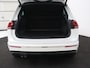 Volkswagen Tiguan 1.5 TSI R Line | Panoramadak | Stoelverwarming | Carplay | Massage | Dynaudio | Keyless | Full LED | Active Info Display | Navigatie | Parkeerhulp