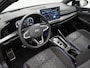 Volkswagen Golf 1.5 eTSI 150 pk DSG R-Line Edition | Panoramadak | IQ Light | Black Style | Head-up display | Sportstoelen | Stoel-/stuurverwarming | 18 inch