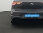 Volkswagen Golf 1.5 eTSI 150 pk DSG R-Line Edition | Panoramadak | IQ Light | Black Style | Head-up display | Sportstoelen | Stoel-/stuurverwarming | 18 inch