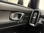 Volvo XC40 T5 262pk Recharge R-Design / Stoel/- en stuurverwarming / Power seats / Trekhaak / Elektr achterklep / Camera rondom /