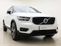 Volvo XC40 T5 262pk Recharge R-Design / Stoel/- en stuurverwarming / Power seats / Trekhaak / Elektr achterklep / Camera rondom /