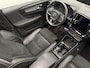 Volvo XC40 T5 262pk Recharge R-Design / Stoel/- en stuurverwarming / Power seats / Trekhaak / Elektr achterklep / Camera rondom /
