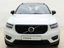 Volvo XC40 T5 262pk Recharge R-Design / Stoel/- en stuurverwarming / Power seats / Trekhaak / Elektr achterklep / Camera rondom /