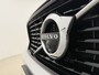 Volvo XC40 T5 262pk Recharge R-Design / Stoel/- en stuurverwarming / Power seats / Trekhaak / Elektr achterklep / Camera rondom /