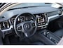 Volvo V60 2.0 B3 Momentum Advantage | Automaat | Leer | Stoelverwarming | Camera | 1e eigenaar | Dealer onderhouden