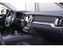 Volvo V60 2.0 B3 Momentum Advantage | Automaat | Leer | Stoelverwarming | Camera | 1e eigenaar | Dealer onderhouden