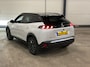 Peugeot e-2008 EV GT Pack 50 kWh 3 Fase | Adaptive Cruise | 1e Eigenaar | Alcantara | Dealeronderhouden | Sfeerverlichting | Achteruitrijcamera | !!