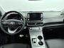 Hyundai Kona Electric EV Premium 64 kWh | Adaptieve Cruise | Warmtepomp | Stoel stuur verwaming + verkoeling | Apple carplay & android auto | Climate control | Dodehoek detectie |