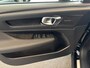 Volvo XC40 T4 Plug-in / Pan.dak / Leer / Elek Trekhaak / Harman-Kardon / Dab+ / Apple Carplay / Stuur- en Stoelverwarming / MY 2023