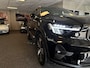 Volvo XC40 T4 Plug-in / Pan.dak / Leer / Elek Trekhaak / Harman-Kardon / Dab+ / Apple Carplay / Stuur- en Stoelverwarming / MY 2023