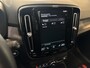 Volvo XC40 T4 Plug-in / Pan.dak / Leer / Elek Trekhaak / Harman-Kardon / Dab+ / Apple Carplay / Stuur- en Stoelverwarming / MY 2023