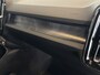 Volvo XC40 T4 Plug-in / Pan.dak / Leer / Elek Trekhaak / Harman-Kardon / Dab+ / Apple Carplay / Stuur- en Stoelverwarming / MY 2023