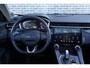 Lynk & Co 01 1.5 Plug-in Hybrid | Panoramadak | Trekhaak | Adaptive cruise control | 20" velgen | LED koplampen | Dode hoek detectie BLIS | 360 camera |