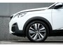 Peugeot 5008 1.2 PureTech Advanced Grip Control Allure | 7p | Trekhaak | Panoramadak | LED | Stoelverwarming |