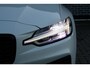 Volvo V60 2.0 T6 Plug-in hybrid AWD Plus Dark | Trekhaak | 360 camera | Adaptive cruise control | Google Maps navigatie | Keyless | Stoel- en stuurverwarming | Elektrische stoelverstelling | Harman Kardon audio |