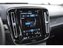 Volvo XC40 252PK Automaat Single Ext. Range Plus / Adaptive cruise control / Pilot assist / BLIS / Stoel en stuur verwarming / Elektrische achterklep / Parkeersensoren met camera / Google infotainment /