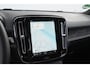 Volvo XC40 252PK Automaat Single Ext. Range Plus / Adaptive cruise control / Pilot assist / BLIS / Stoel en stuur verwarming / Elektrische achterklep / Parkeersensoren met camera / Google infotainment /
