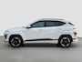 Hyundai Kona Electric Comfort Smart 65.4 kWh 217pk | Camera | Carplay draadloos | Trekhaak afneembaar | Climate control | Adaptive cruise control | Elektrische achterklep | Full LED koplampen | Stuurverwarming | Stoelverwarming | Navigatie