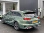 Kia Ceed Sportswagon 1.5 T-GDi GT-Line Elektrisch schuif-kanteldak | Dodehoeksensoren | Achteruitrijcamera | Cruise control adaptive | Climate control