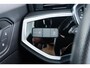 Audi Q3 45 TFSI e S edition Stoelenverwarming voor - Sportstoelen - Achterbank plus - Audi virtual cockpit plus - Parkeerhulp plus - Cruise control - Audi drive select - Automatisch bedienbare achterklep - Binnenspiegel automatisch dimmend -