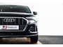 Audi Q3 45 TFSI e S edition Stoelenverwarming voor - Sportstoelen - Achterbank plus - Audi virtual cockpit plus - Parkeerhulp plus - Cruise control - Audi drive select - Automatisch bedienbare achterklep - Binnenspiegel automatisch dimmend -