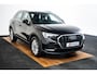 Audi Q3 45 TFSI e S edition Stoelenverwarming voor - Sportstoelen - Achterbank plus - Audi virtual cockpit plus - Parkeerhulp plus - Cruise control - Audi drive select - Automatisch bedienbare achterklep - Binnenspiegel automatisch dimmend -