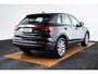 Audi Q3 45 TFSI e S edition Stoelenverwarming voor - Sportstoelen - Achterbank plus - Audi virtual cockpit plus - Parkeerhulp plus - Cruise control - Audi drive select - Automatisch bedienbare achterklep - Binnenspiegel automatisch dimmend -